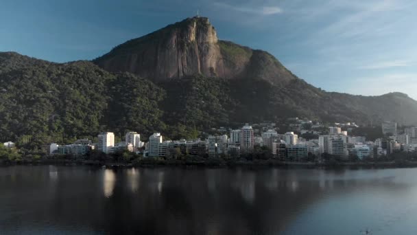 Acercamiento Aéreo Lento Montaña Corcovado Río Janeiro Amanecer Visto Desde — Vídeo de stock