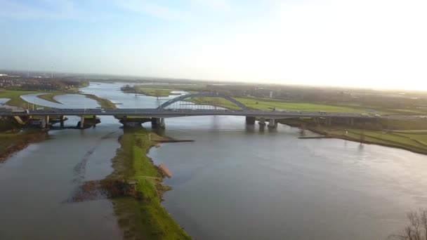 Hermosa Vista Del Puente Carretera Través Drone Fps — Vídeos de Stock