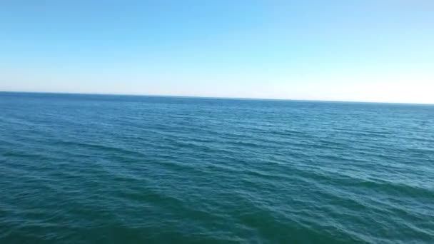 Беспилотник Летит Над Открытым Океаном Над Морем Глубокое Море Глубокий — стоковое видео