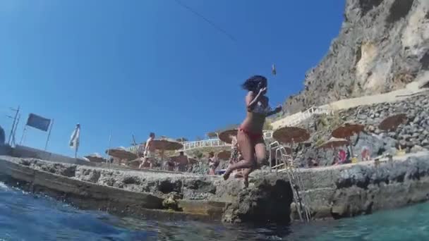 Epic View Underwater Model Jumping Stunning Clear Water Beach Kalypso — Stock Video
