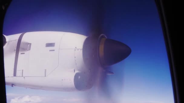 Close Невеликий Гвинт Обертається Польоті Літака — стокове відео