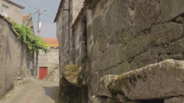 Tilt Shot Street Rural Village Hill Friaes Tras Montes Portugal — Vídeo de stock