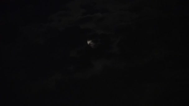 Νύχτα Φεγγάρι Και Σύννεφα — Αρχείο Βίντεο