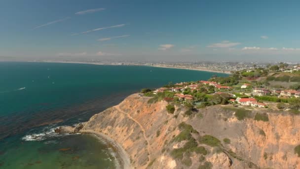 カリフォルニア州パロス ヴェルデの海岸の空中風景 — ストック動画