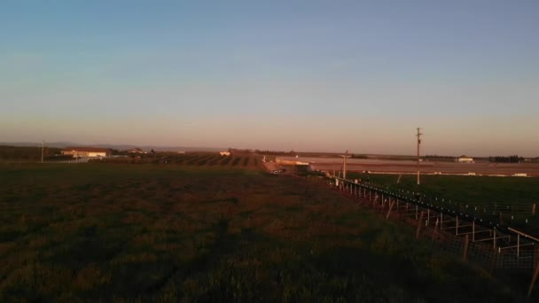 California Farm Sunset Drone — Vídeo de stock