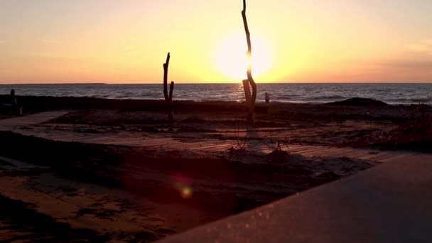 Dolly Vor Sonnenuntergang Ufer Des Eriesees — Stockvideo