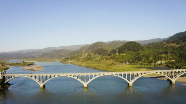 艾萨克 帕特森桥 Isaac Lee Patterson Bridge 又称罗吉河桥 Rogue River Bridge — 图库视频影像