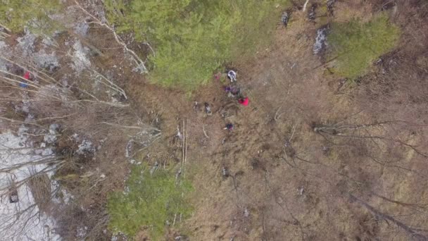 Folk Samlades Runt Lägereld Apokalyps Tema Uppifrån Och Ner — Stockvideo