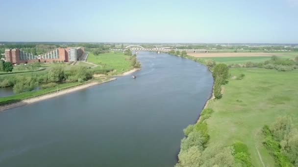 Flygfoto Över Kanalen Eller Sjön Holland Med Båt Korsning Den — Stockvideo