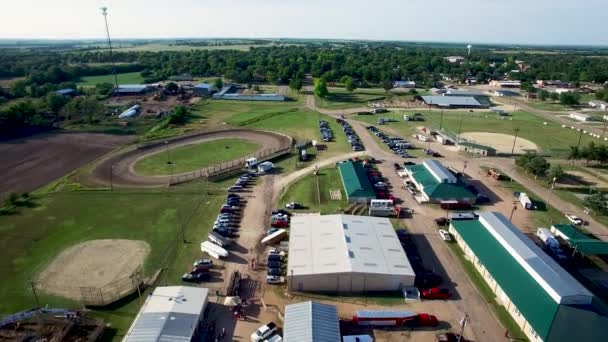 Poussée Aérienne Sur Terrain Centre Équestre Compris Piste Terre Les — Video