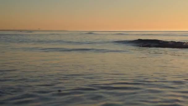 Spokojne Morze Zachodzie Słońca — Wideo stockowe