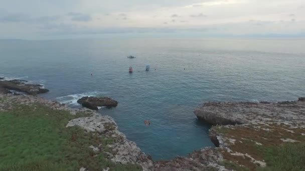 Flygfoto Isla Redonda Med Några Båtar Marietas Islands Nayarit Mexiko — Stockvideo