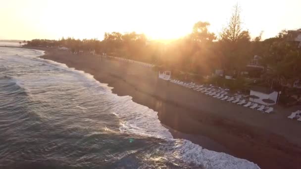 Вид Пляж Захід Сонця Дрона Вид Повітря Безпілотник Нерухомий Рухається — стокове відео