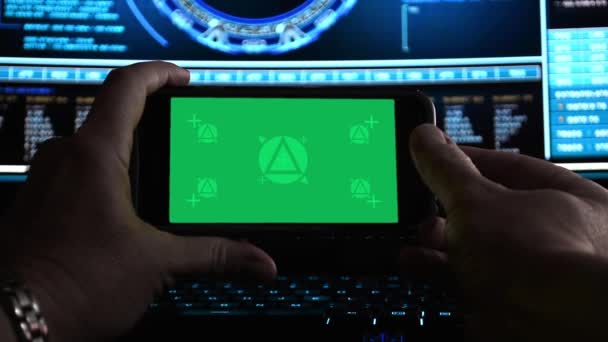 Hacker Mani Utilizzando Uno Smartphone Paesaggio Ufficio Scuro Motion Tracked — Video Stock