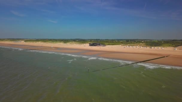 Пляж Кадзанд Бад Нидерланды Солнечный День Воздушный Удар — стоковое видео