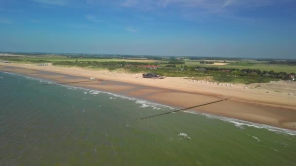 Pláž Cadzand Bad Nizozemsko Během Slunečného Dne Letecký Snímek — Stock video