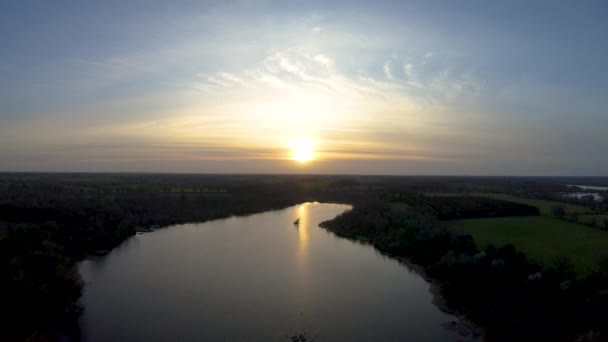 Filmagem Aérea Pôr Sol Sobre Norfolk Broad — Vídeo de Stock