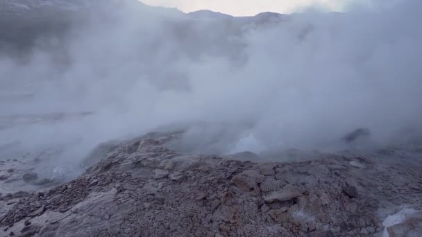 Géiseres Cámara Lenta Tatio Hirviendo Humeando Desierto Atacama Chile América — Vídeos de Stock
