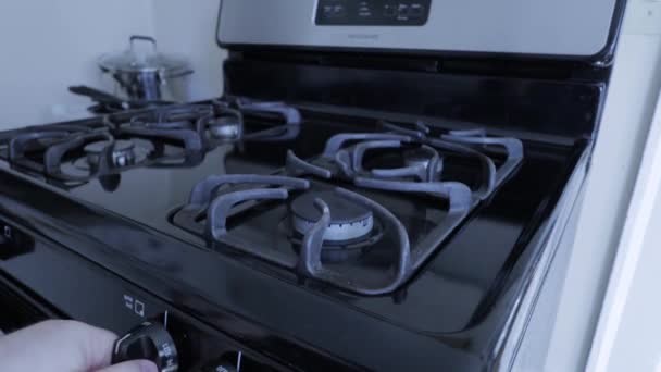Reinigen Schrobben Van Oven Reiniging Van Kookplaat Met Zeep Een — Stockvideo