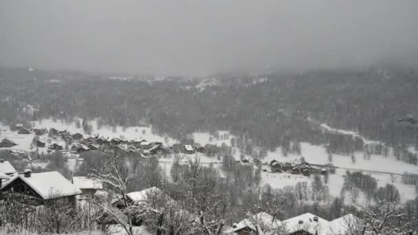 Temps Chute Neige Sur Station Ski Meribel Dans Les Alpes — Video