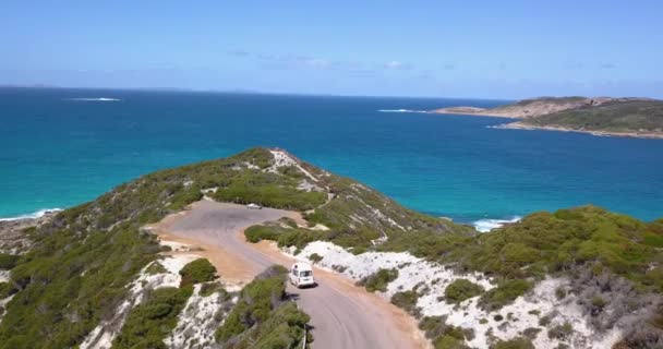 Prachtige Oceaan Rijden Rustige Australische Kustweg Luchtfoto — Stockvideo