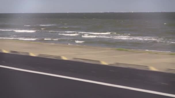 Slow Motion Beelden Van Galveston Beach Langs Zeewering Zomer Strand — Stockvideo