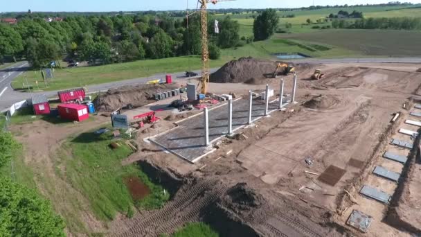 Drone Survole Grand Chantier Sur Lequel Immense Hall Production Est — Video