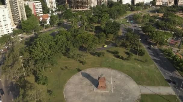 Vista Aérea Del Parque Tránsito Alrededor Plaza Del Profesor Arnaldo — Vídeos de Stock