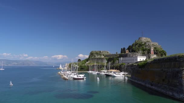 Gökyüzü Açık Kerkyra Nın Eski Venedik Kalesi Üzerinde Korfu Kasabası — Stok video
