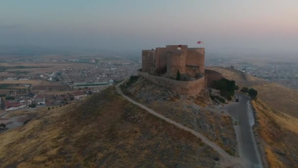 Εναέρια Βολή Προς Ένα Κάστρο Στην Περιοχή Του Τολέδο Ισπανία — Αρχείο Βίντεο
