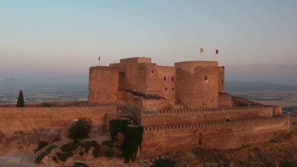 Disparo Acercándose Subiendo Arrasa Castillo Consuegra España — Vídeos de Stock
