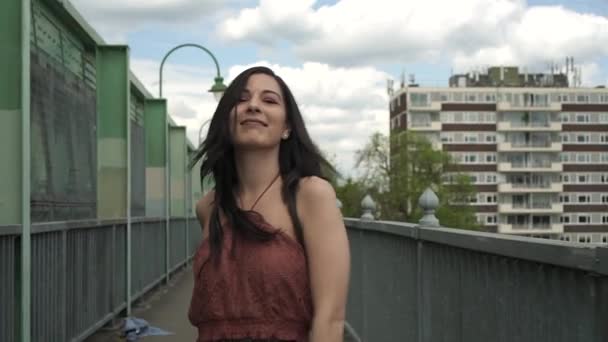 Happy Carefree Latina Woman Dancing Bridge London Slow Motion Shot — Stock Video