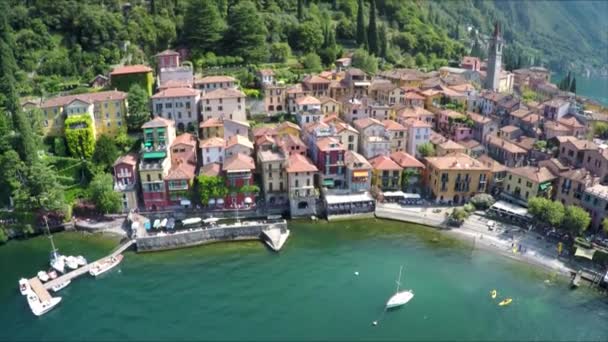 Aerial Drone Footage Beautiful Town Varenna Lake Como Olaszország — Stock videók