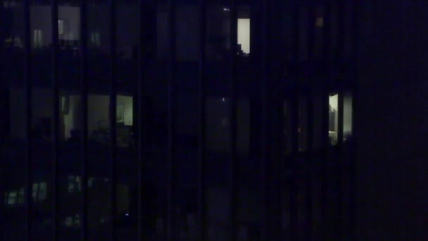 Nachttijd Manhattan Winter Sneeuw Naar New York Tilt Schot Bouwen — Stockvideo