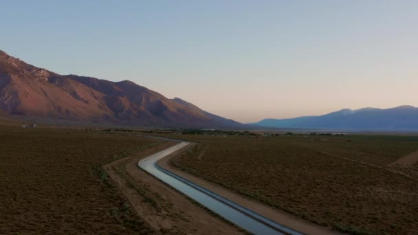 Zonsopgang Bij Een Waterweg Sierra Nevada Luchtfoto — Stockvideo