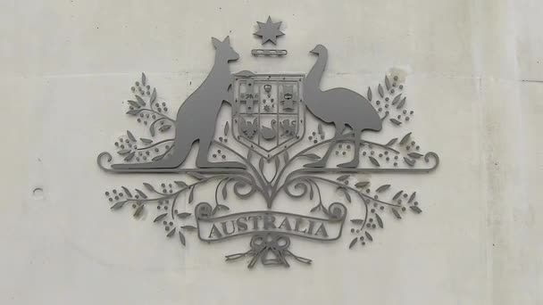 Firme Fuera Embajada Australia Bangkok Tailandia Aléjate Escudo Armas — Vídeo de stock