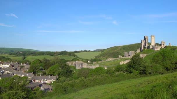 Pomalý Záběr Vesnice Corfe Hradu Brzy Ráno Ostrov Purbeck Dorset — Stock video