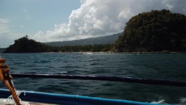 Barca Rijden Filippijnen Genieten Van Een Persoonlijke Boottocht Tijdens Het — Stockvideo