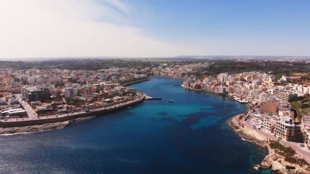 Vídeo Aéreo Aviones Tripulados Malta Marsaskala Zonqor Soleado Día Primavera — Vídeo de stock