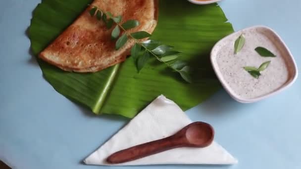 Rotating Masala Dosa South Indian Posiłek Zestaw Dosa Sambhar Kokosowy — Wideo stockowe