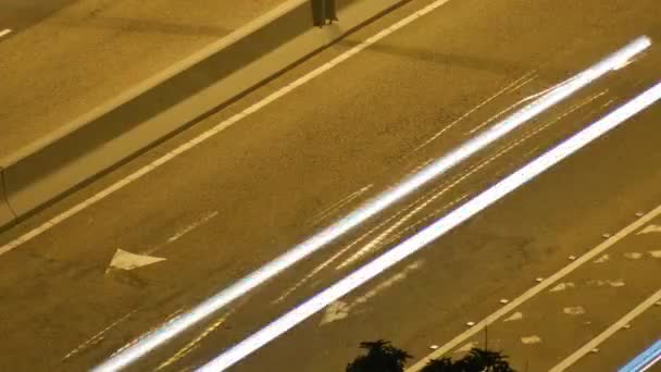 Flygfoto Närbild Motorvägen Timelapse Långa Exponeringsljus Spår Fordonet Sett — Stockvideo