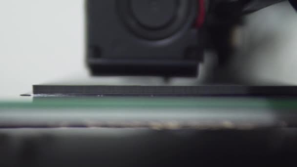 Super Close Shallow Depth Field Printer Extruder While Working Black — Stok Video