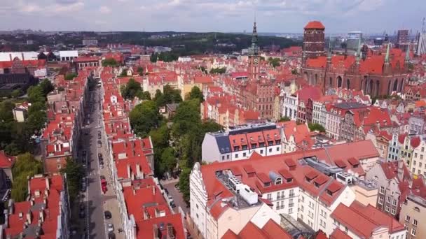 Gdaňsk Old Town Aerial Shot Bazylika Mariacka Okolní Budovy Gdaňsk — Stock video