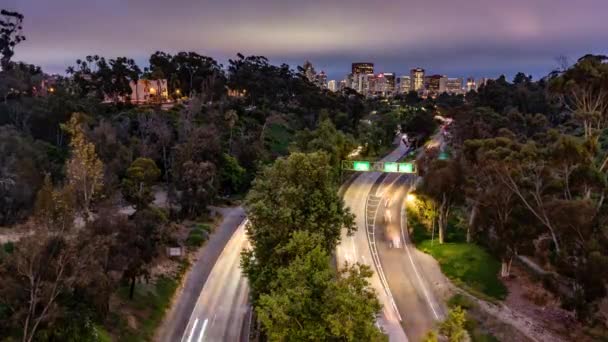 Time Lapse San Diego 163 Freeway Going Downtown Showing Car — Stock Video
