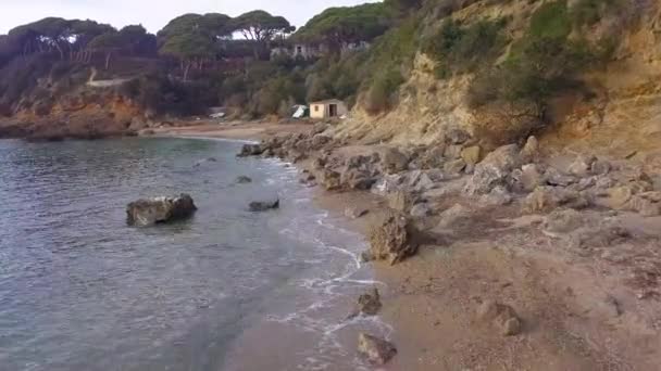Drone Aéreo Disparou Voando Longo Spiaggia Zuccale Beach Penhascos Costeiros — Vídeo de Stock