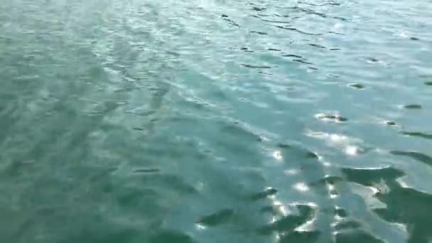 Güneş Sakin Denize Yansıyor — Stok video