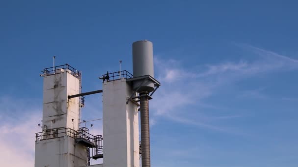 Silo Industrial Contra Céu Azul Planta Segura Segura Centro Oeste — Vídeo de Stock