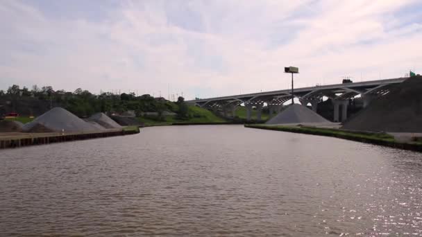 Cuyahoga River Cleveland Ohio Industrie Tout Long Cloison Long Rivage — Video