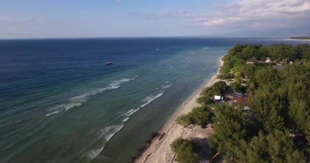 Luchtfoto Vliegend Gili Trawangan Strand Lombok Bali Indonesië Uitzicht Kust — Stockvideo