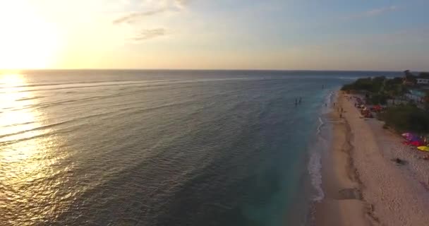 Luchtfoto Vliegen Zonsondergang Gili Trawangan Island Bali Lombok Indonesië Prachtige — Stockvideo